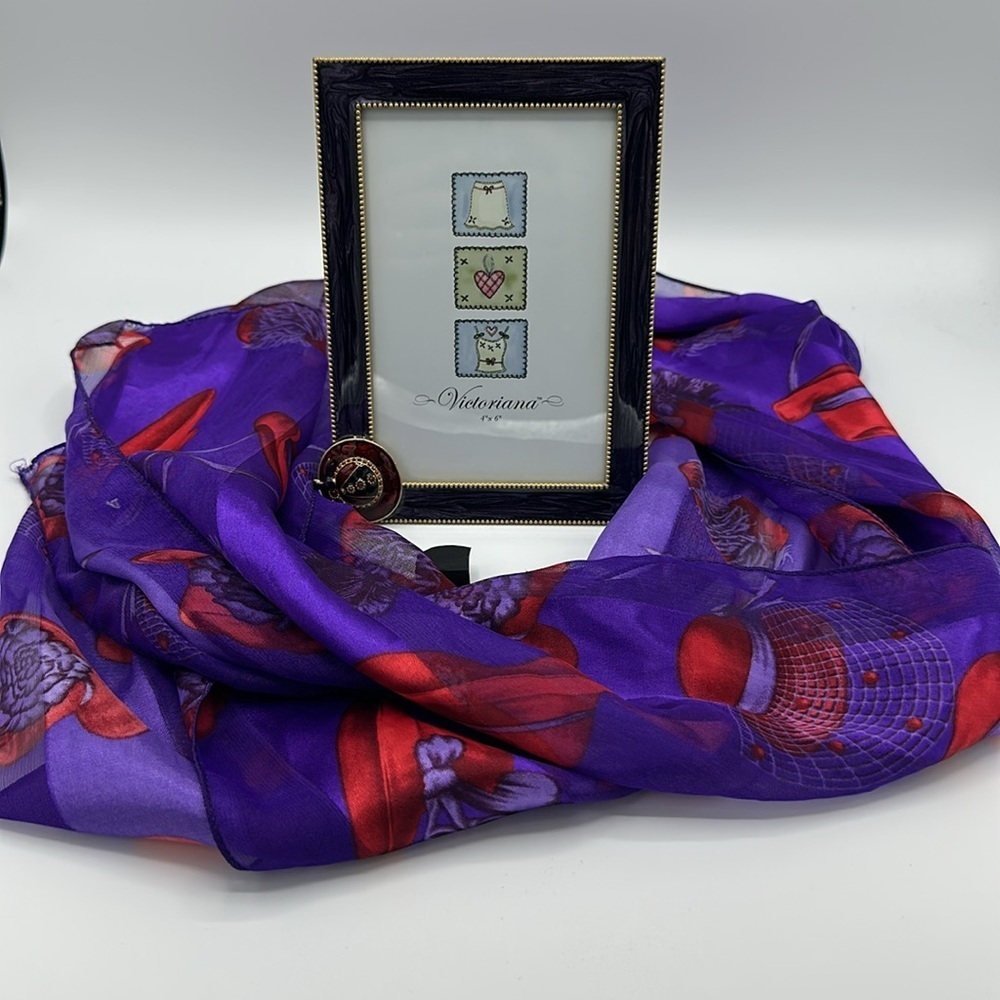 Bundle of Victoriana 4x6 Frame and Purple and Red Scarf- Red Hat Society Designs - Picture 16 of 17
